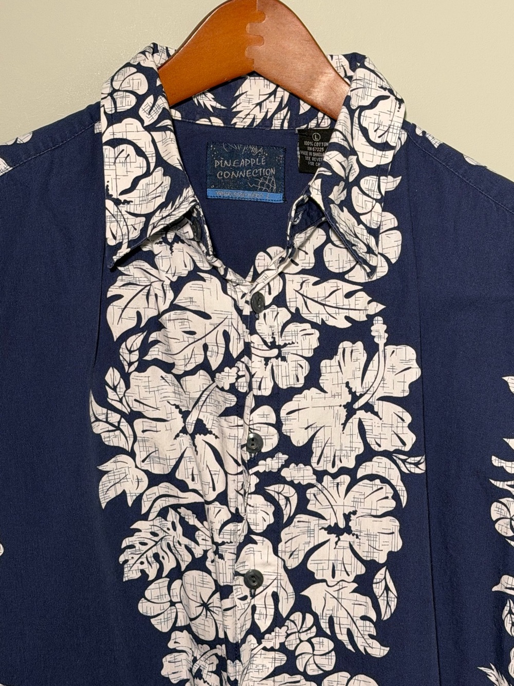 Vintage Pineapple  Connection Men’s Navy Blue Floral Button-Up Shirt